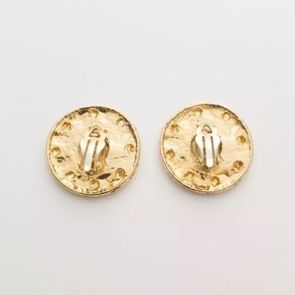 Large Round Chunky Earrings Gold Tone Medusa Face Design Bold Statement - Picture 7 of 9